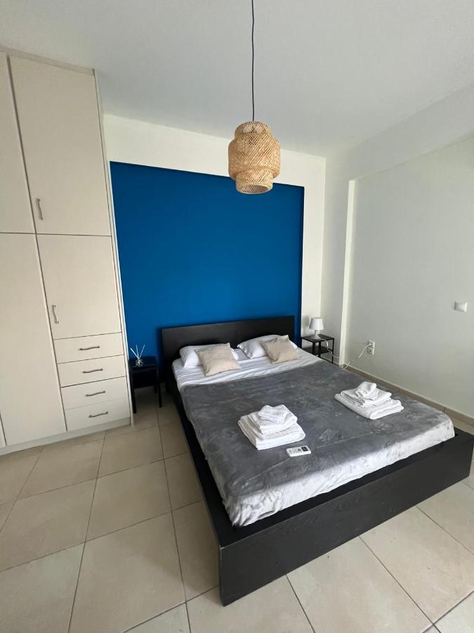 Blue And White Schinias Exterior foto