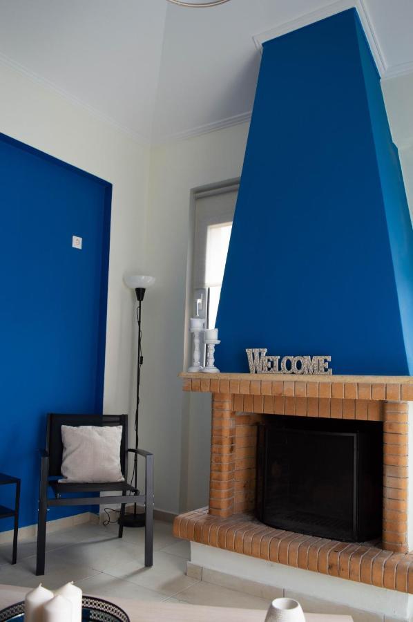 Blue And White Schinias Exterior foto